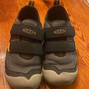 Keen Kids Black and Gray Sneakers